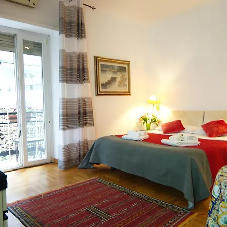 Casa Franciska - Apartment Near Trastevere & Villa Pamphili-2